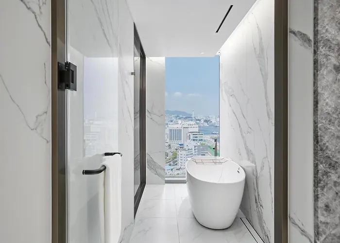 Wyndham Grand Busan