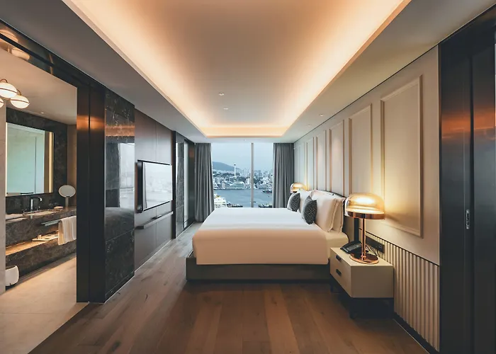 Wyndham Grand Hotel 5*