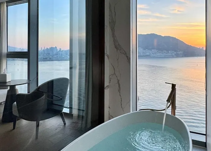 Wyndham Grand Hotel Busan