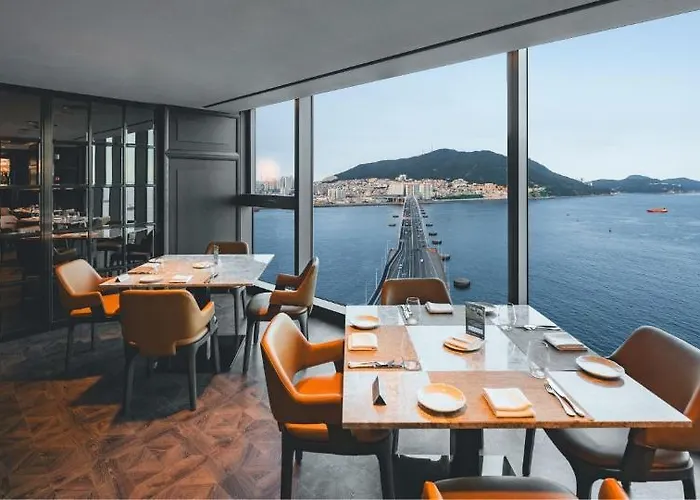 Wyndham Grand Hotel 5*