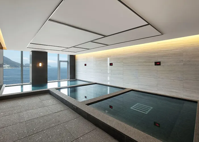 Wyndham Grand Hotel 5*